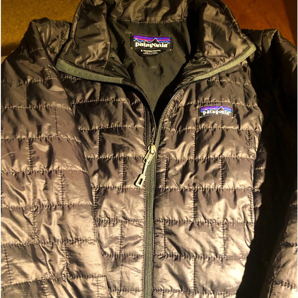 Patagonia Women’s light primaloft down jacket